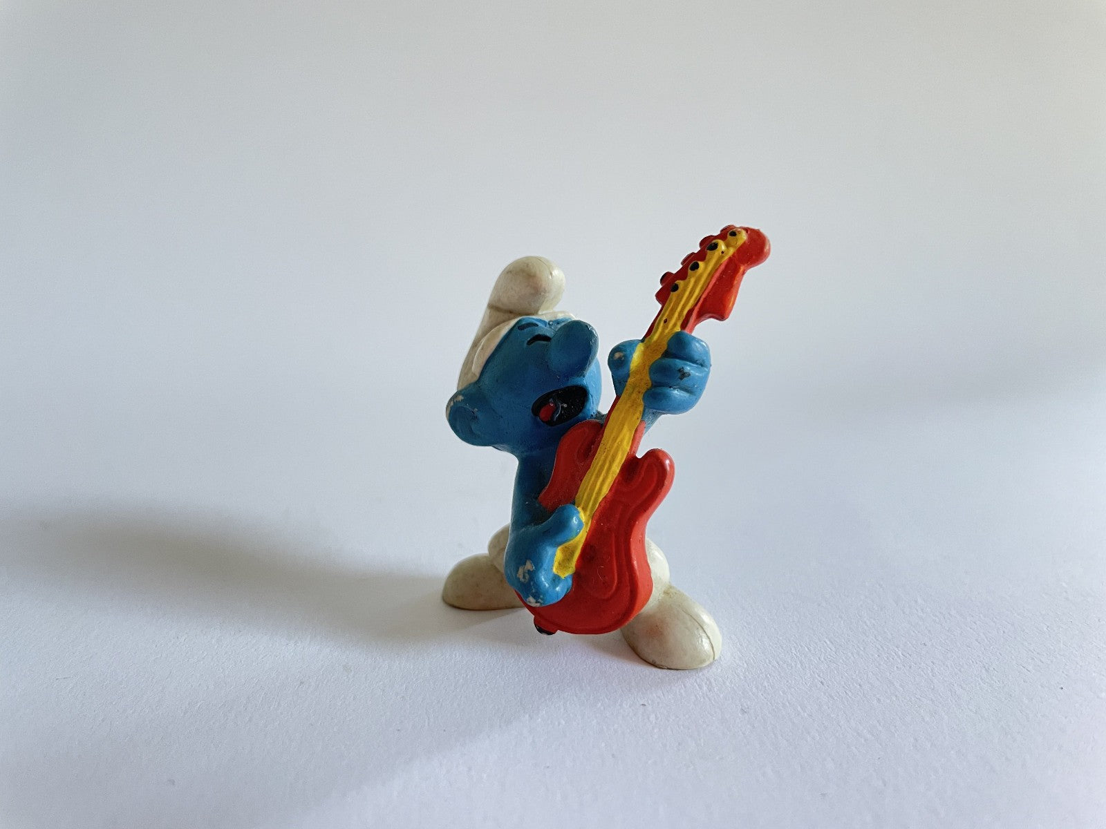 ✪ SCHLUMPF MIT E-GITARRE, Schleich 1977 SPIELFIGUR GUT